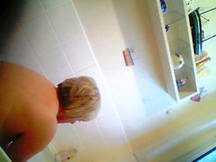 spying on my chubby mom 50 in bath