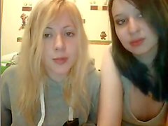 Anateur Webcam 18 Lesbian Teen Girls have Fun!