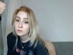 Homemade amateur blonde teen blowjob and cumshot