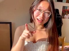 YimingCuriosity 依鸣 - Lifestyle Vlog Chinese Speaking /