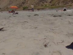 exhibitionist girl on nude beach (New! 29 Sep 2020) - Sunporno