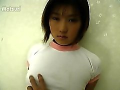 Innocent 18 years old tokyo girl