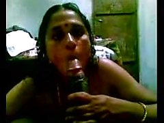 Desi mallu bindhya aunty