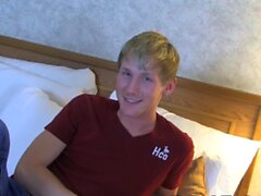 Cute twink Hayden Chandler masturbates and anal plays solo