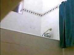UK MILF Bathroom Strip