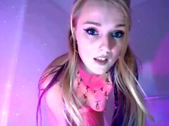 Amateur Webcam Teen Masturbates And Teases