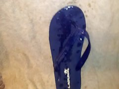 Laguna Flip Flop gets huge cumshot