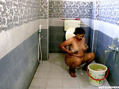 Chubby Indian Bhabhi taking bathroom after rough sex