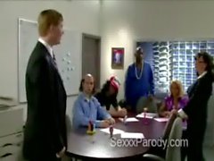 Booty blond secretary makes thugs go mad in 30 Rock parody