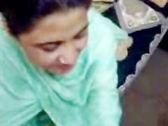 Fine Pakistani Lady reluctantly sucks and fucks 4 inch Paki Dick